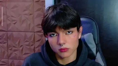 AlandelGrant's Webcam Videos