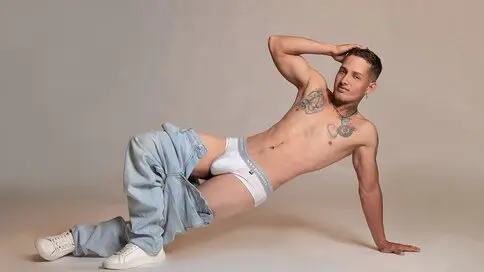 AngelRiveras's Webcam Videos