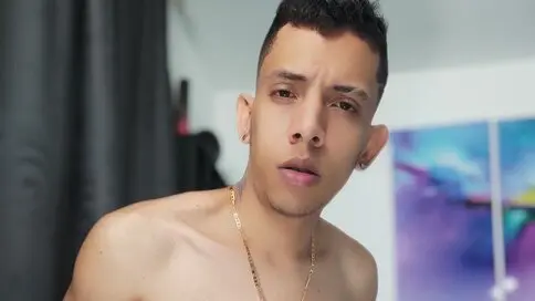 DanielLisandro's Webcam Videos