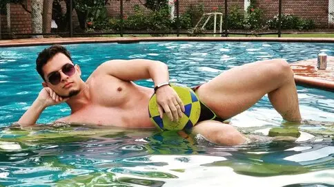 LeoBonucci's Webcam Videos