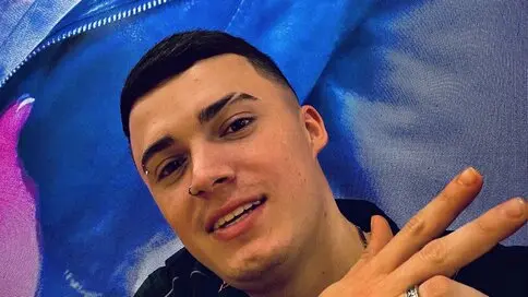 MaikolZuluaga's Webcam Videos