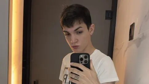 MatthewTwitty's Webcam Videos