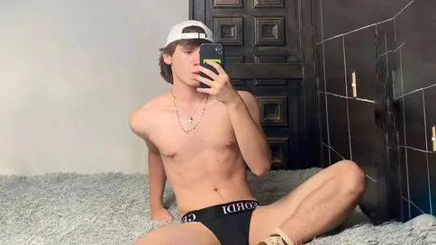 SebastianQuesada's Webcam Videos