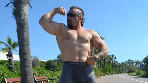 StrongTour's Webcam Videos