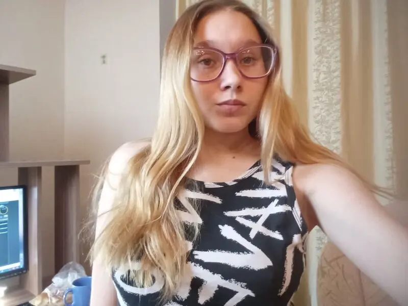 AlisaBardo's Webcam Videos