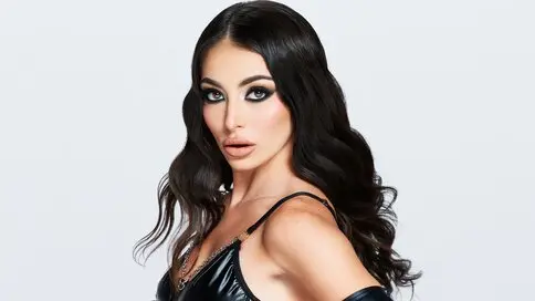 MoniqueeMinx's Webcam Videos