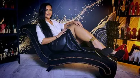 RaveenNoire's Webcam Videos