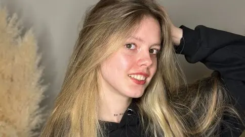 AllieSchuchardt's Webcam Videos