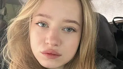 CarmelVansciver's Webcam Videos