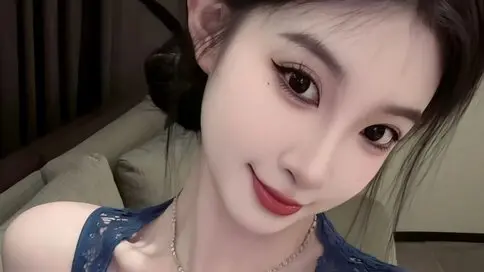 ClaraElla's Webcam Videos