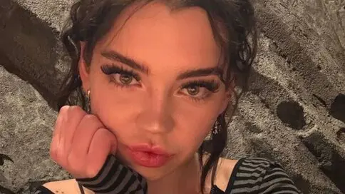 DahliaNabozny's Webcam Videos