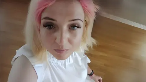 EllaMuerta's Webcam Videos