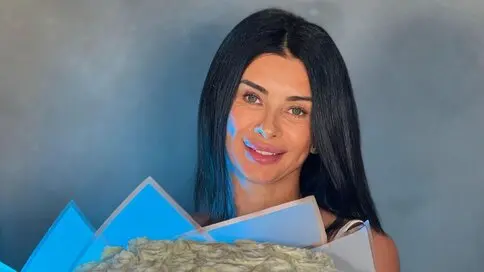 EmmaLevis's Webcam Videos