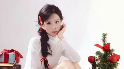 JulieLuLu's Webcam Videos