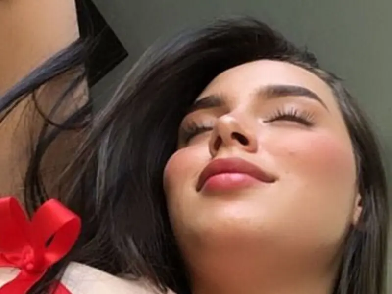 KarolRosales's Webcam Videos