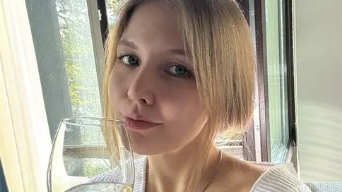 LerianaMakmillan's Webcam Videos