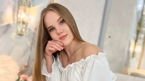 LiliLohan's Webcam Videos