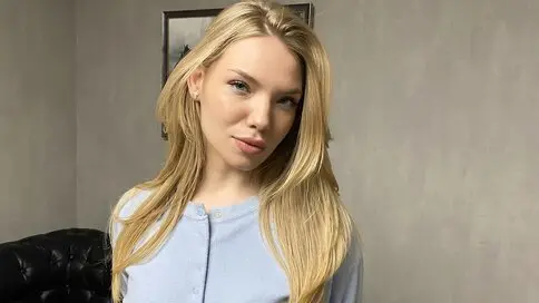 LolaRozi's Webcam Videos