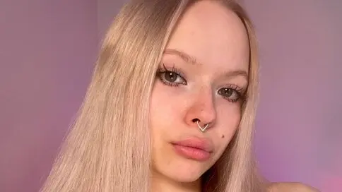 LucyLoy's Webcam Videos