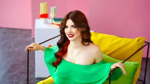 MelissaMayss's Webcam Videos