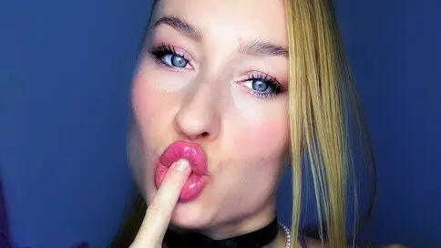 RoxanneEclipse's Webcam Videos