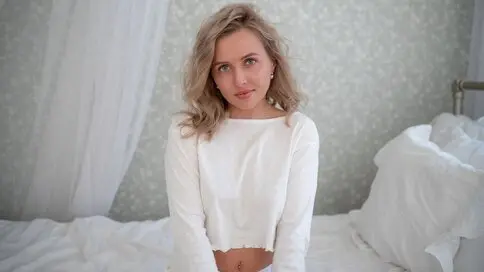 SandriaGray's Webcam Videos