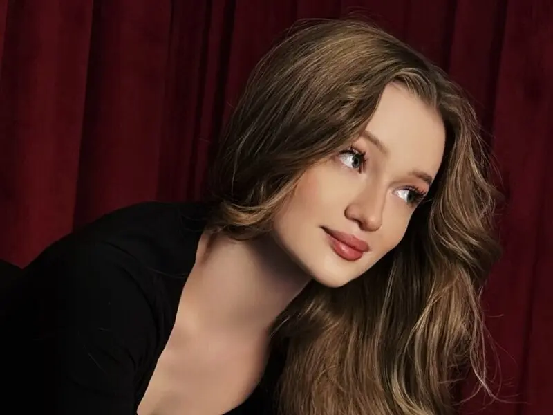 SelinaTorn's Webcam Videos