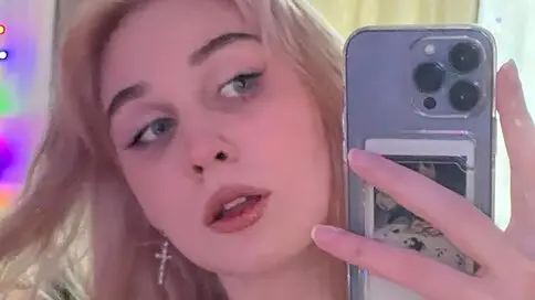 SusanBev's Webcam Videos