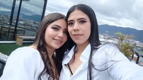 AlexAndChloe's Webcam Videos