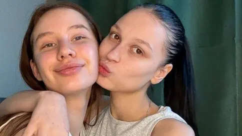 ElaAndTosha's Webcam Videos