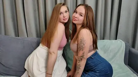 FlorySara's Webcam Videos