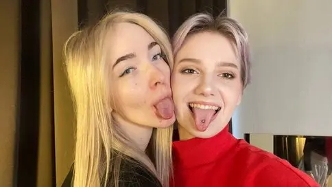 GladysAndDarel's Webcam Videos