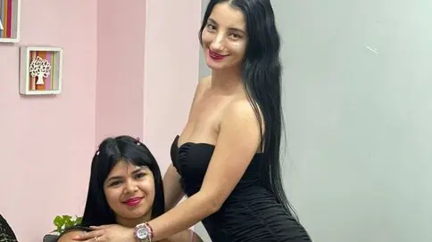 LunaandEmely's Webcam Videos