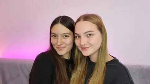 OliviaAndMary's Webcam Videos