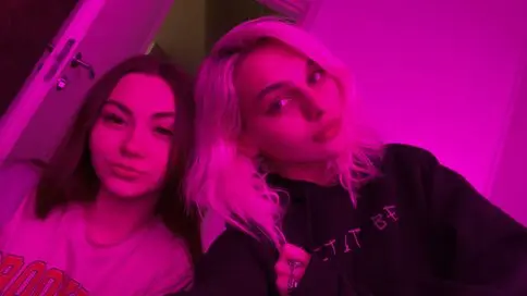 RoseandRut's Webcam Videos