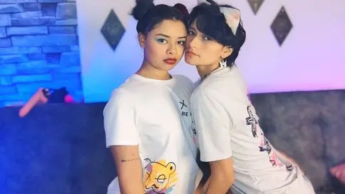 SuleeAnKasandraa's Webcam Videos