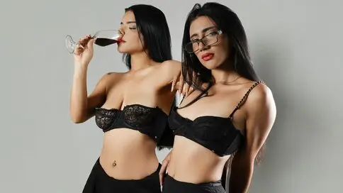 ValerieAndSophie's Webcam Videos