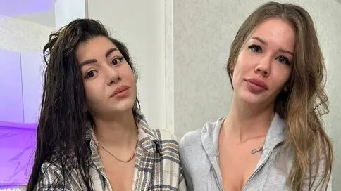 VictoriaSusan's Webcam Videos