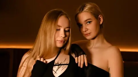 Vienadiaz's Webcam Videos