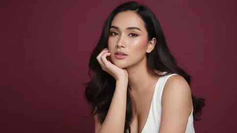 NicoleHenson's Webcam Videos